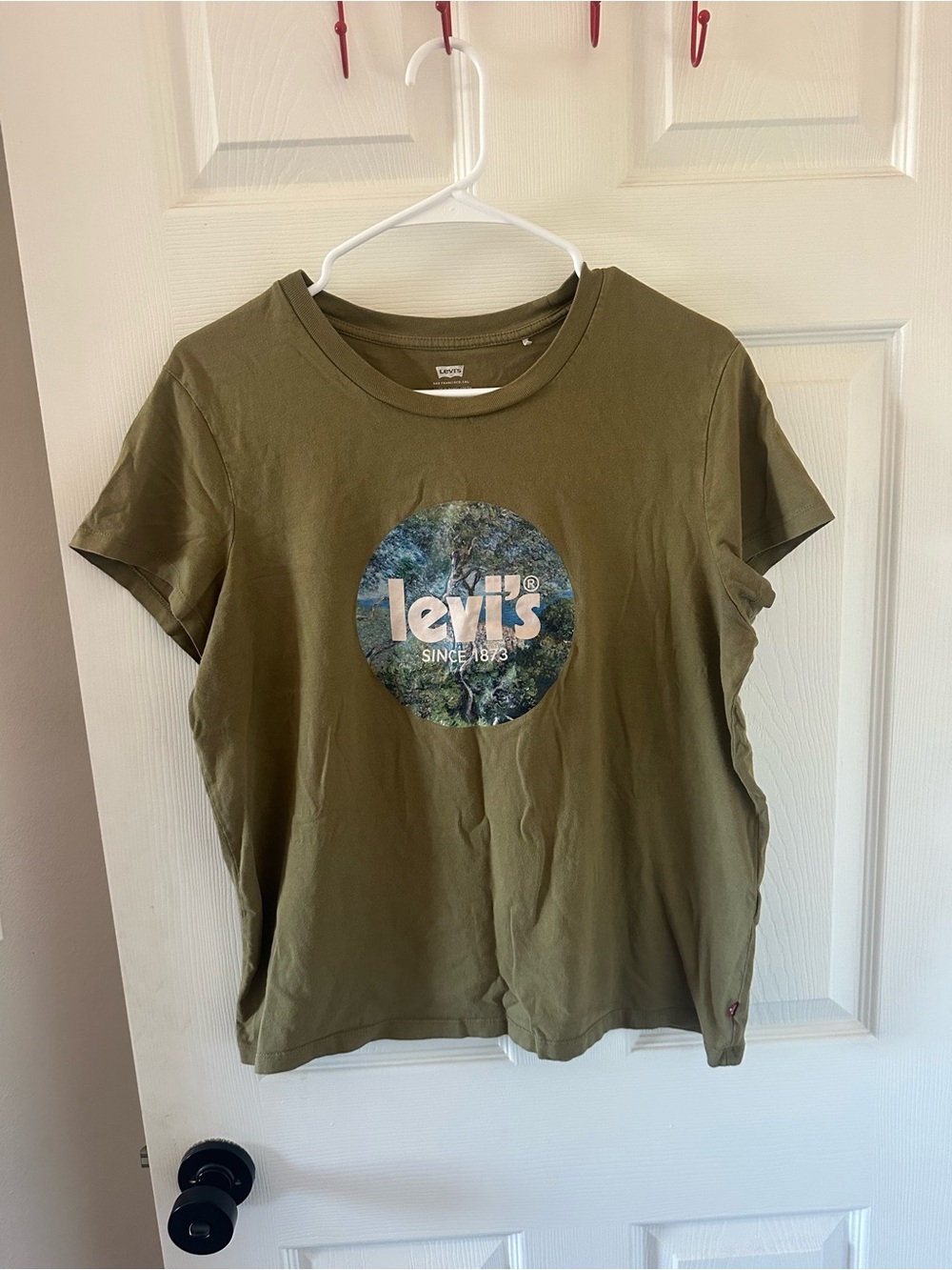 Levi's Large Women’s Shirt Short Sleeve Crewneck in Olive Green